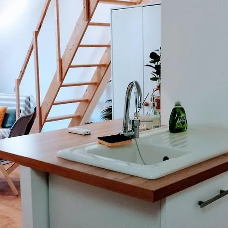 La Maison Des Nomades Netflix Disney Prime Video *
