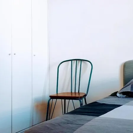 La Maison Des Nomades Netflix Disney Prime Video Apartment