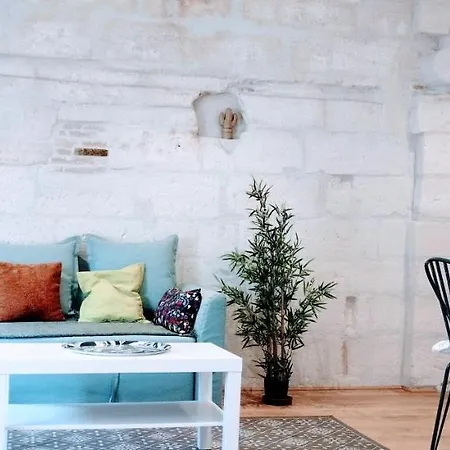 La Maison Des Nomades Netflix Disney Prime Video * Avignon