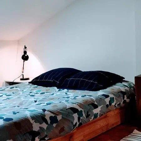 La Maison Des Nomades Netflix Disney Prime Video Apartment Avignon
