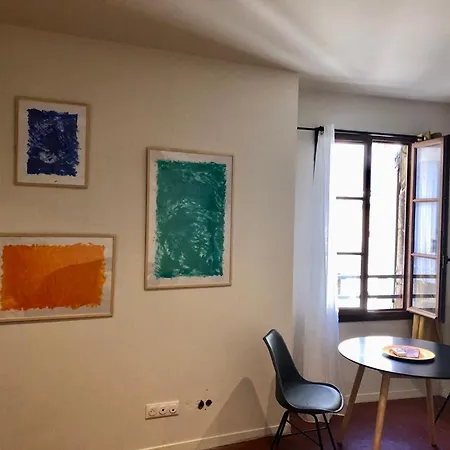 La Maison Des Nomades Netflix Disney Prime Video Apartment *